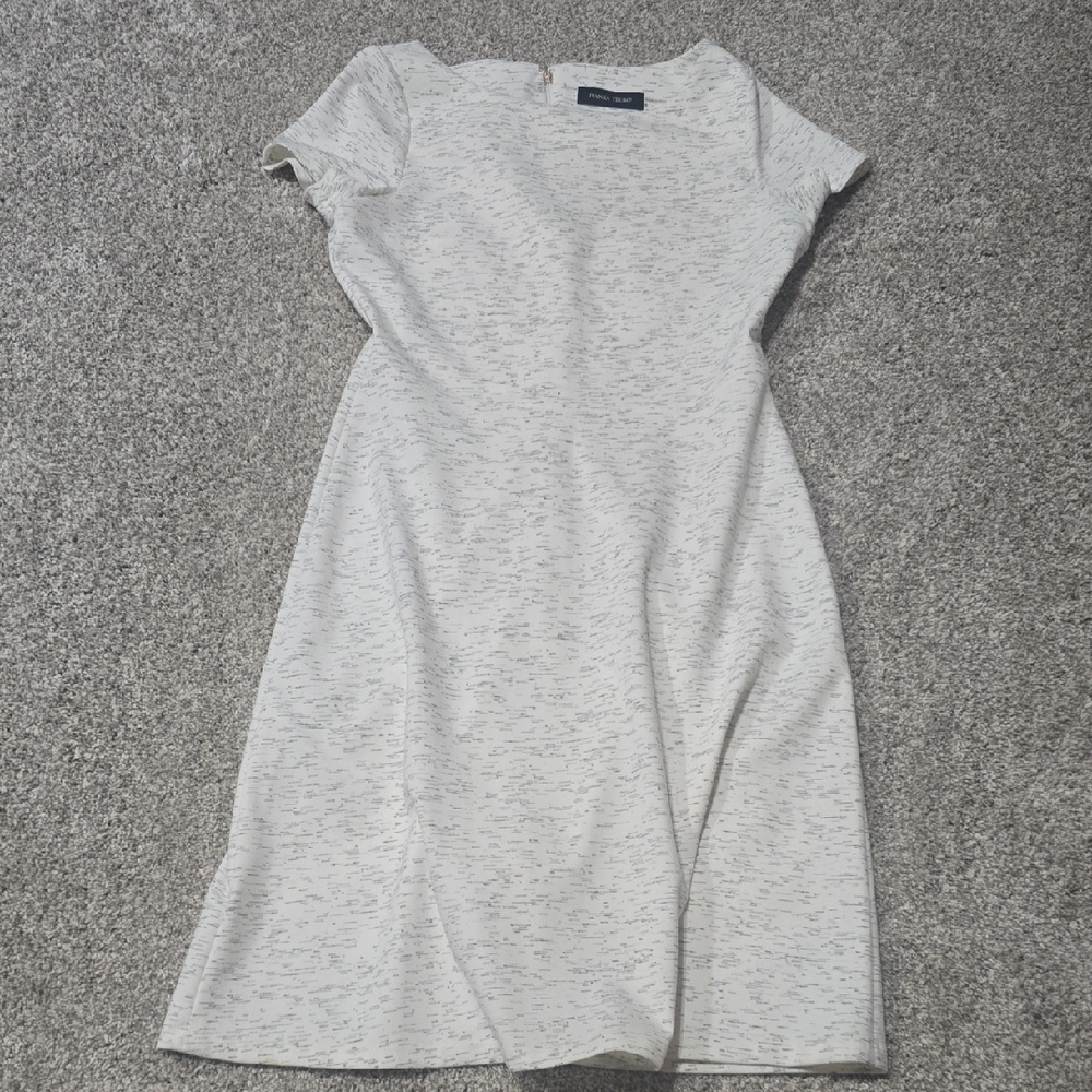 IVANKA TRUMP ● SZ 8● CLASSIC WHITE & GRAY. 💯🔥CREW NECK WORK WEAR